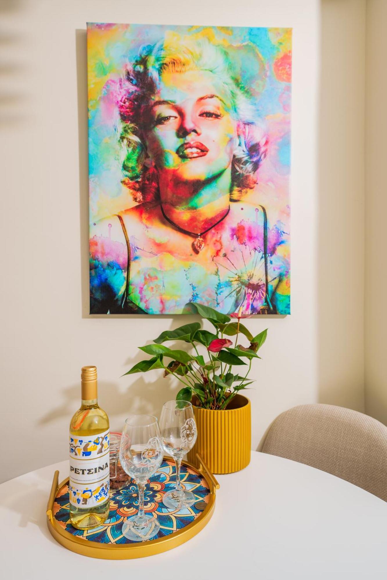 Lux Movie Stars Apartments Perea Peraia  Luaran gambar